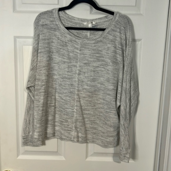 Cyrus medium Dolman style waffle Top - Picture 1 of 10